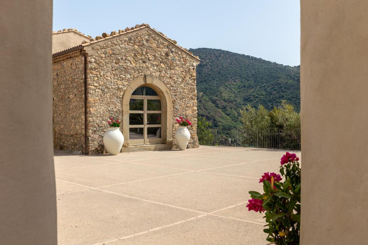 Borgo D'Orlando - Small Country Hotel Mirto  Bagian luar foto