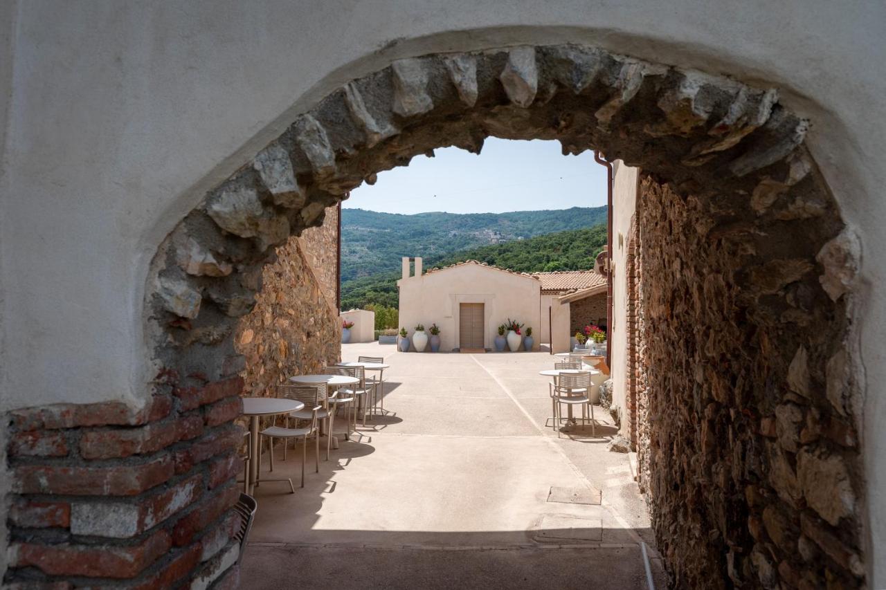 Borgo D'Orlando - Small Country Hotel Mirto  Bagian luar foto