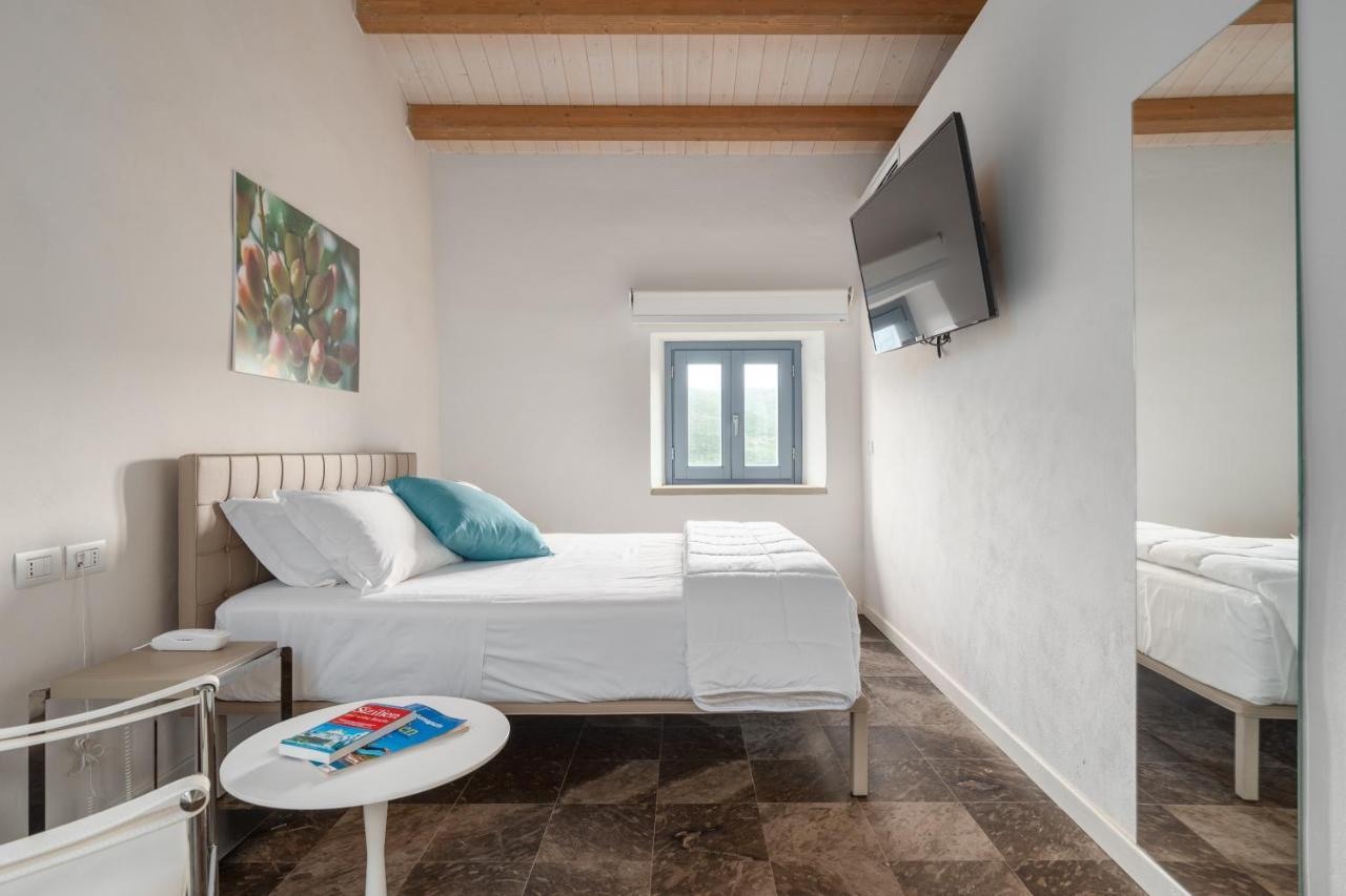 Borgo D'Orlando - Small Country Hotel Mirto  Bagian luar foto