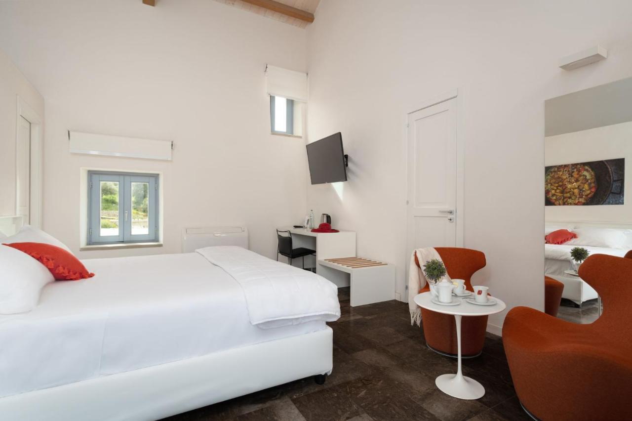 Borgo D'Orlando - Small Country Hotel Mirto  Bagian luar foto