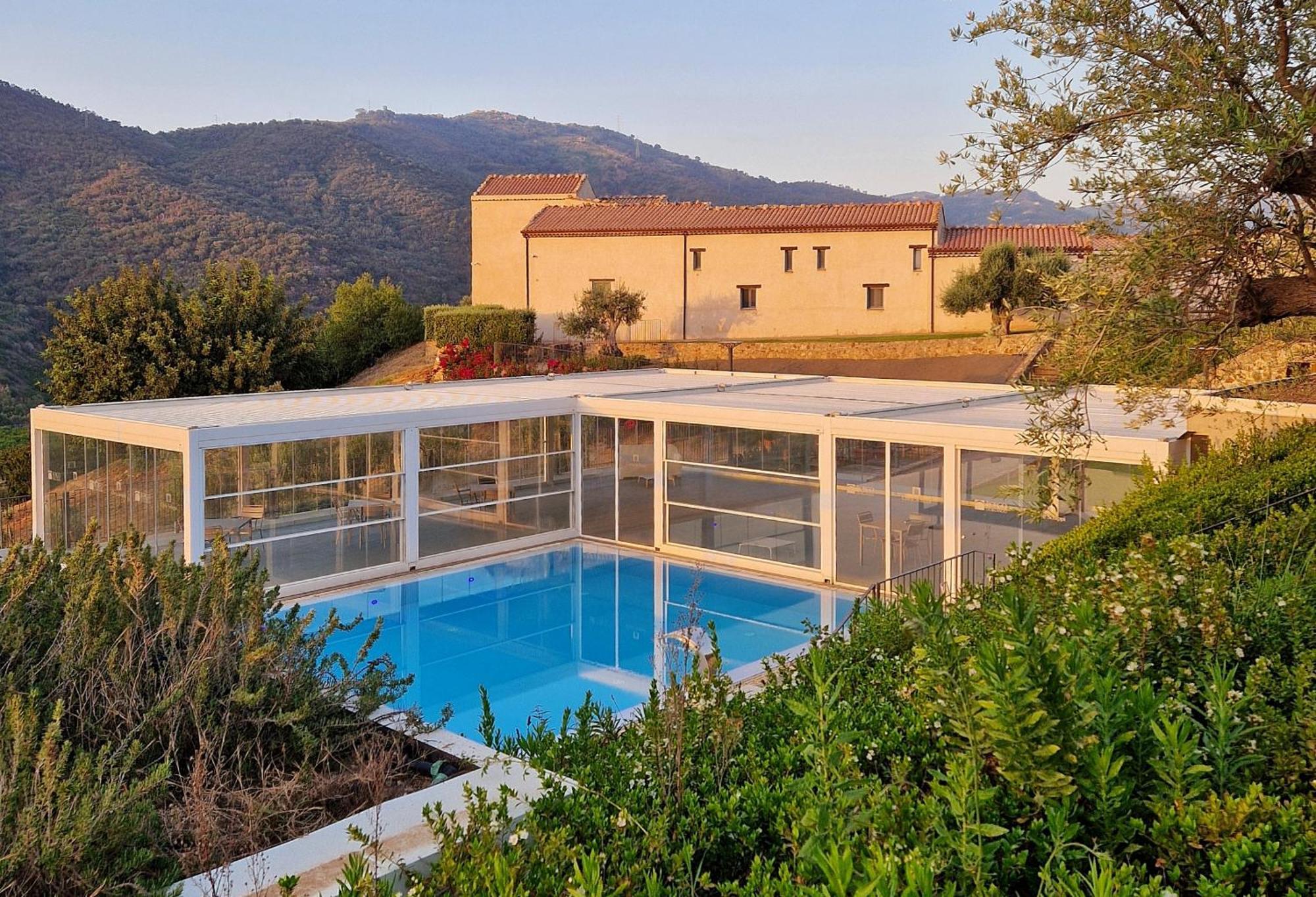 Borgo D'Orlando - Small Country Hotel Mirto  Bagian luar foto