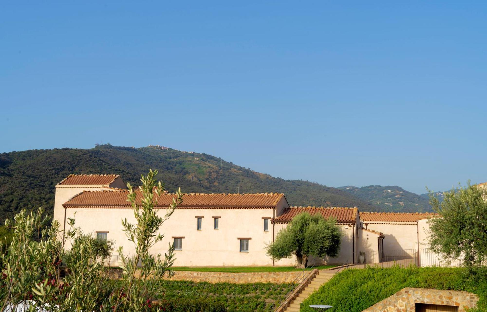 Borgo D'Orlando - Small Country Hotel Mirto  Bagian luar foto